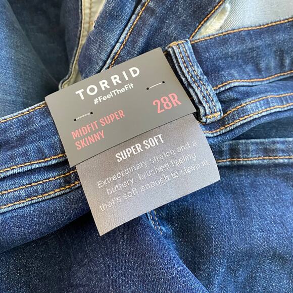 Torrid NWT Midfit Super Skinny Jean Super Soft Dark Wash Size 28 High Rise Blue - Picture 3 of 7